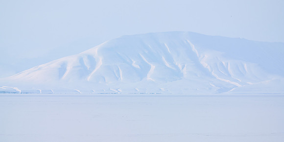 Muted Arctic Landscape at midday, Isfjorden, 13:03