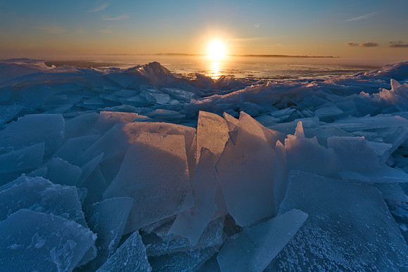 Sunrise over Lake Ontario, 2022-01-15