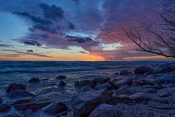 Sunset over Lake Ontario, 2022-11-21