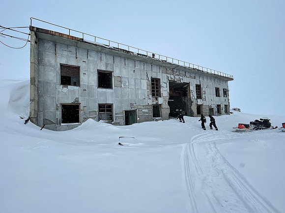 The abandoned generator station just outside of Barentsburg