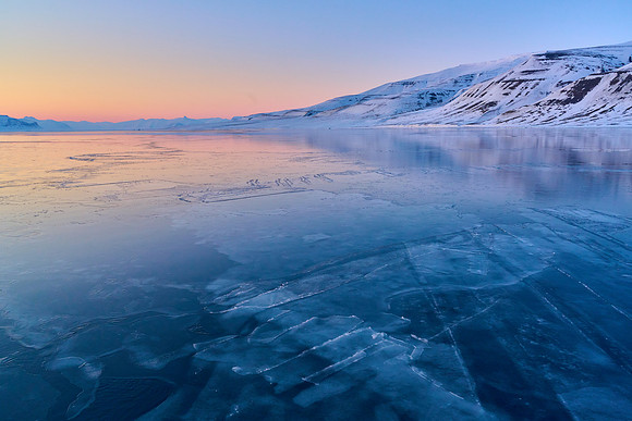 Nordfjorden, 22:09